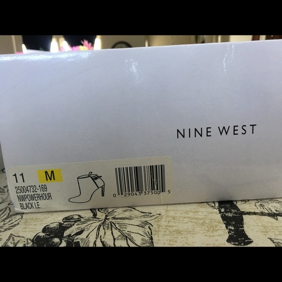 Shoes - Picture 2 of 2